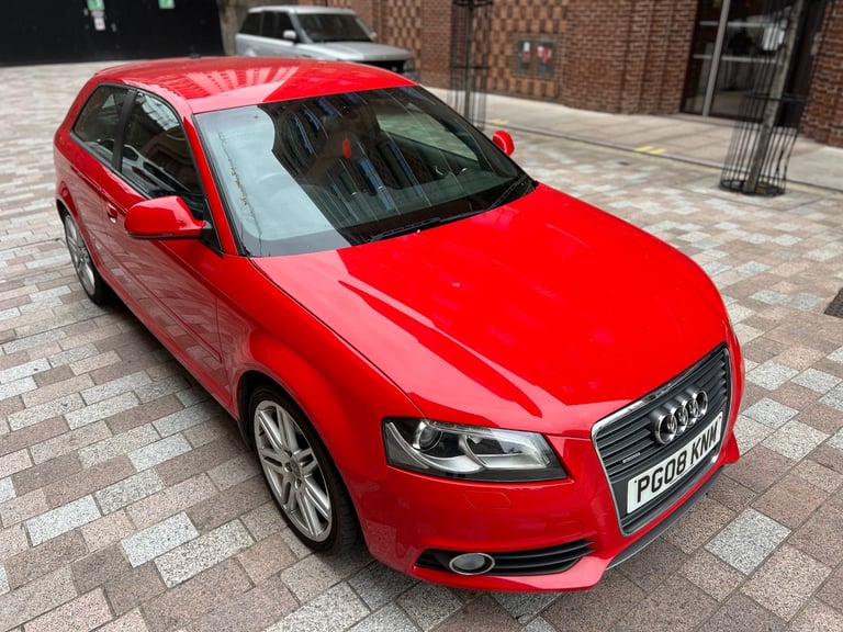 Audi A3 ) 2.0 TFSI S line S Tronic quattro