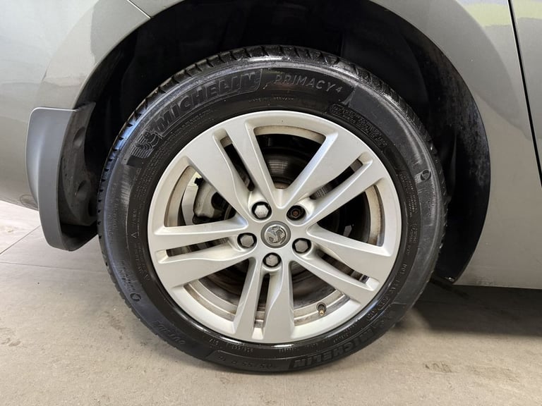 2018 Vauxhall Astra 1.6 CDTi ecoFLEX Design Sports Tourer 5dr Diesel Manual Euro 6 (s/s) (110 p E...