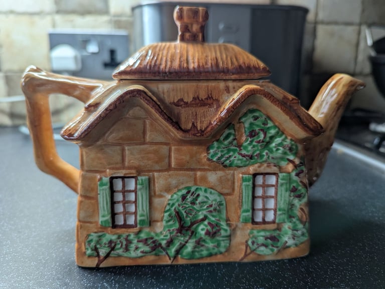 Vintage Westminster Teapot