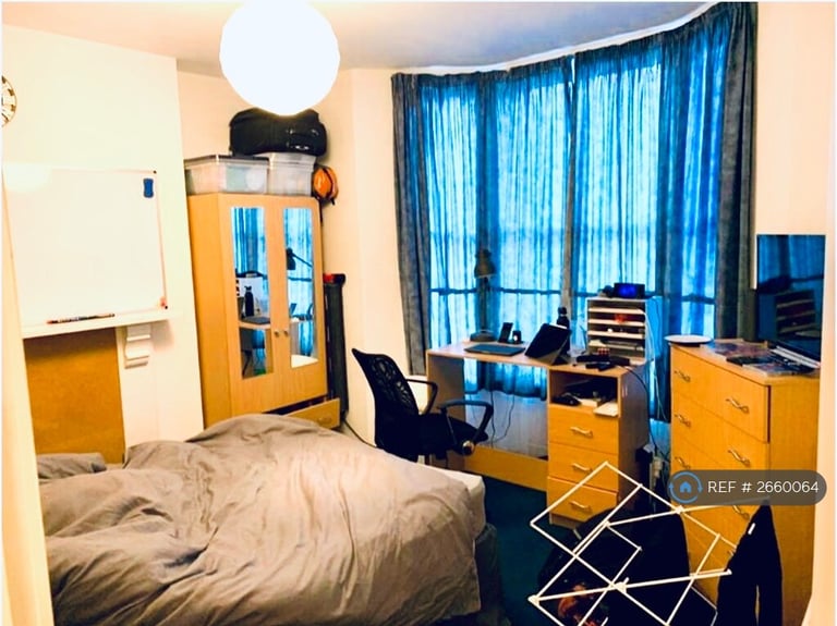 6 bedroom house in Oxford Street, Leamington Spa, CV32 (6 bed) (#2660064)