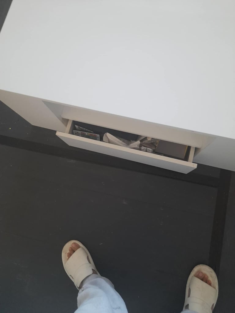 white gloss coffee table with 2 drawers