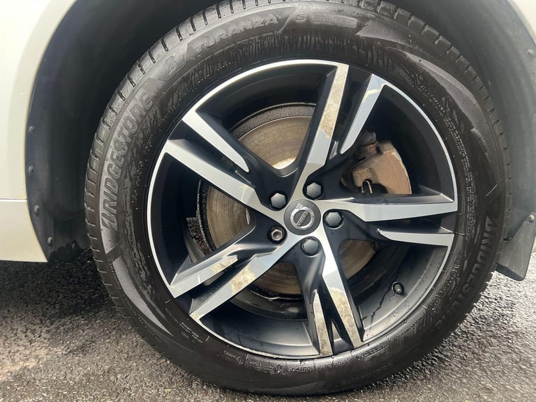 2019 Volvo XC60 2.0 B4 MHEV R-Design Auto AWD Euro 6 (s/s) 5dr ESTATE Diesel/Electric Hybrid Auto...