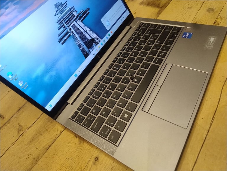 HP Firefly 14 Gaming/Graphics Laptop - Core i7-11th gen 16GB 512GB SSD NVidia   Graphics 4GB VRAM