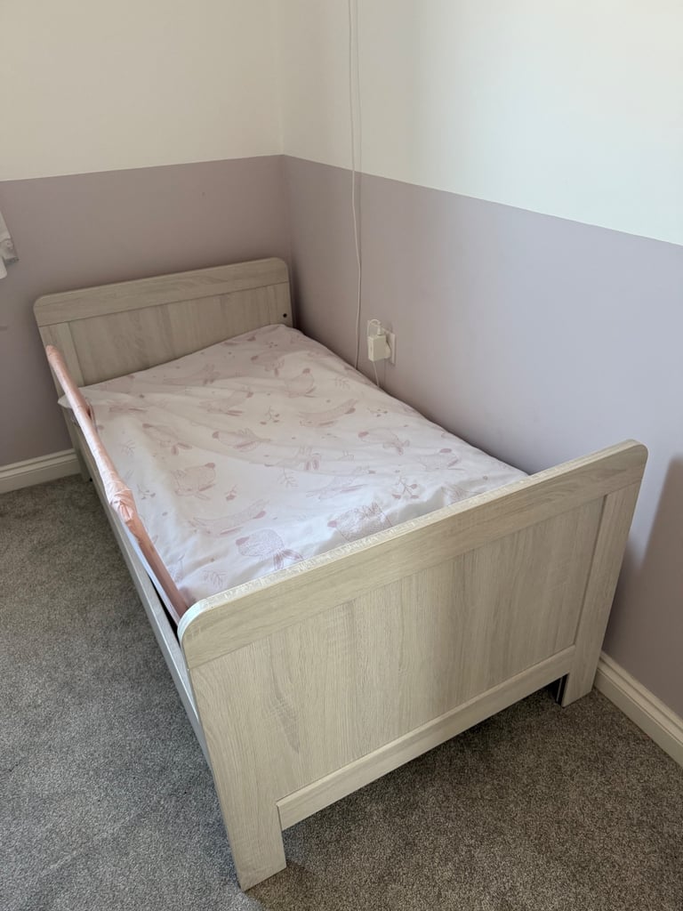 Mamas & Papas furniture set. 