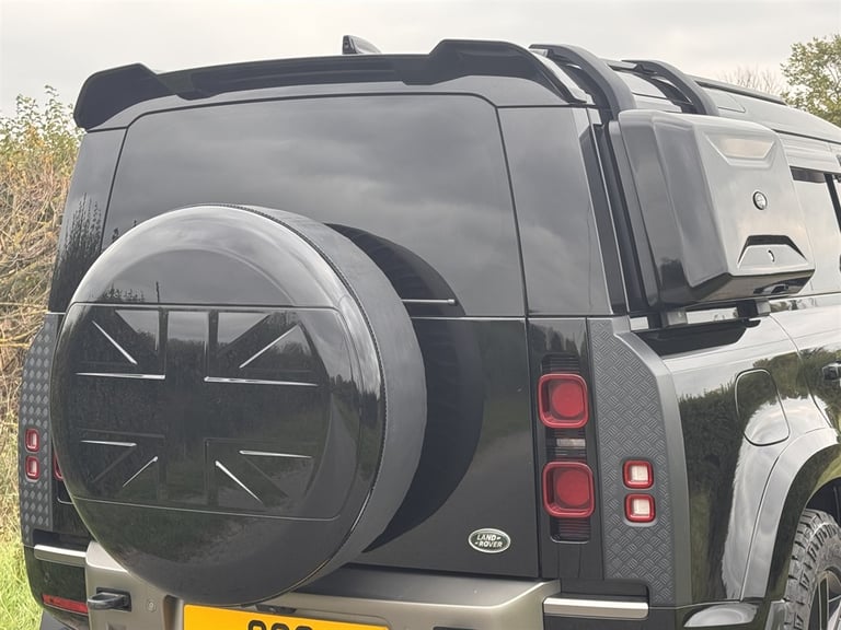 2023 Land Rover Defender 110 D300 HARD TOP X-DYNAMIC HSE COMMERCIAL NO VAT Car Derived Van Diesel...