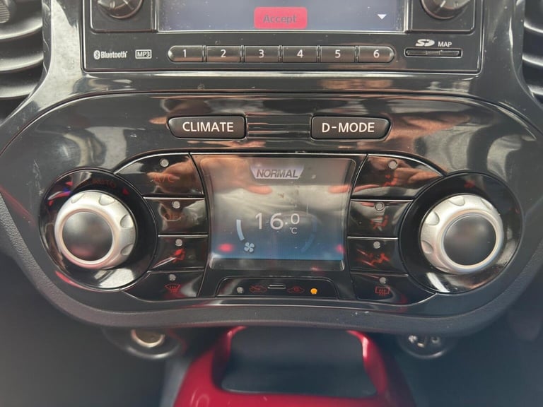 NISSAN JUKE 1.6 Acenta Premium Euro 5 5dr 2011