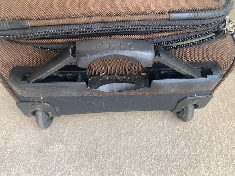Antler small luggage with wheels,expendable telescopic handle 