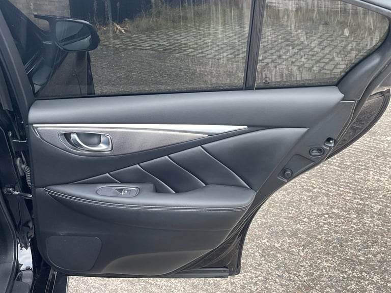 Infiniti, Q50, Saloon, 2015, Semi-Auto, 2143 (cc), 4 doors