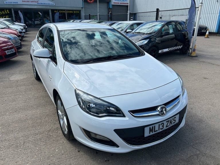 2013 Vauxhall Astra 1.6 16v SRi Hatchback 5dr Petrol Auto Euro 5 (115 ps) Hatchback Petrol Automatic