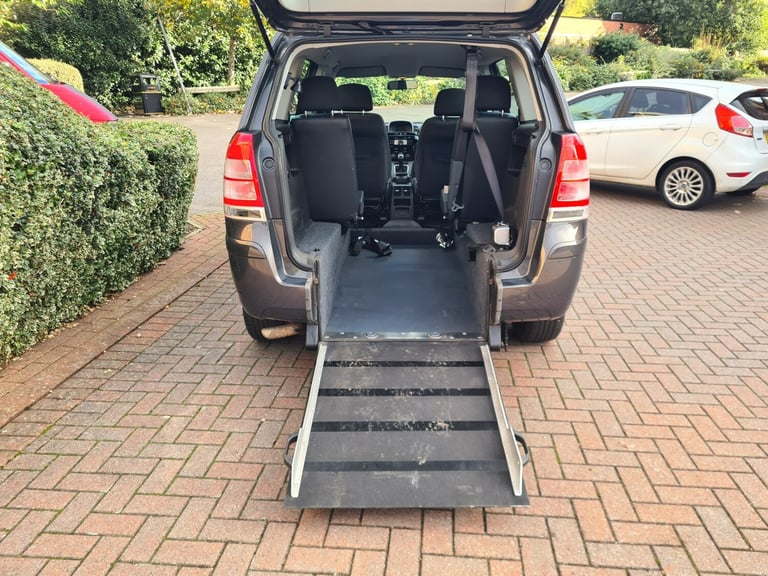 2014 Vauxhall Zafira 1.8i Exclusiv 5dr MPV Petrol Manual