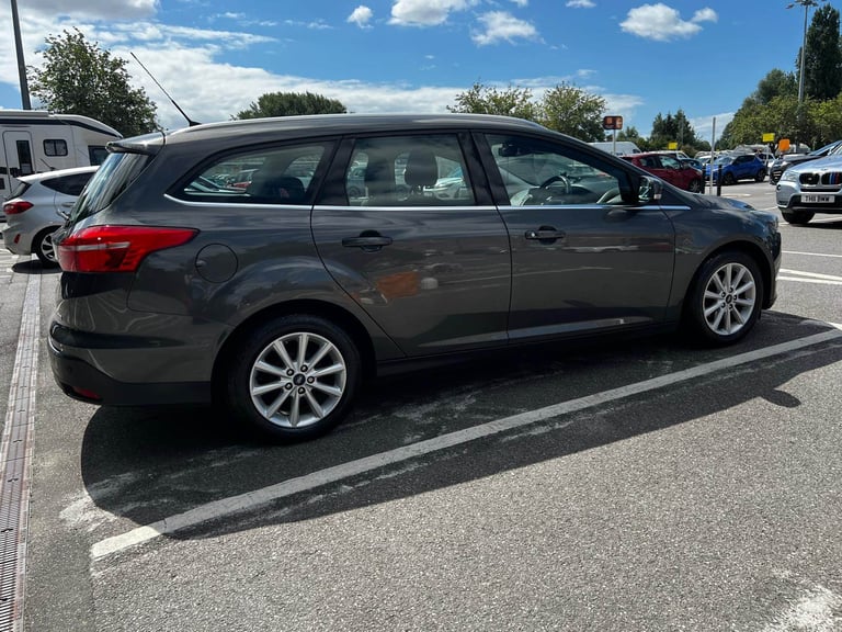 Ford, FOCUS, 2016, Automatic, 999 (cc), 5 doors