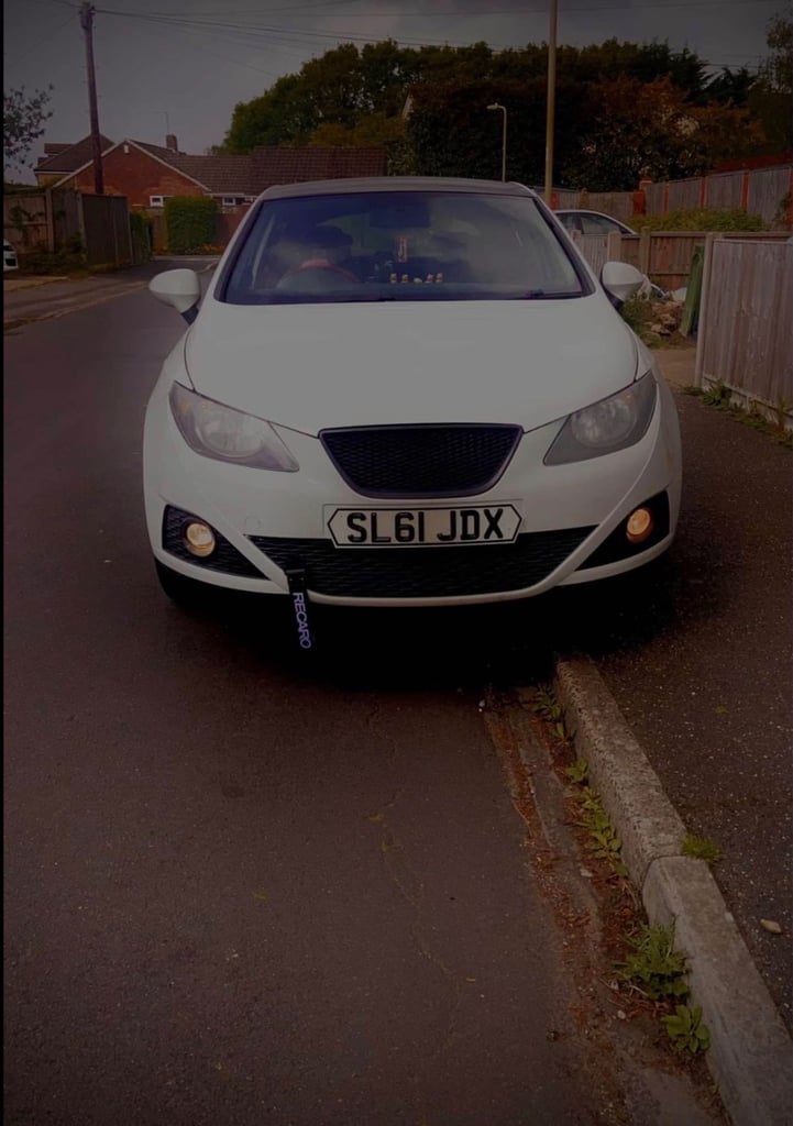 Seat, IBIZA, Hatchback, 2011, Manual, 1198 (cc), 5 doors