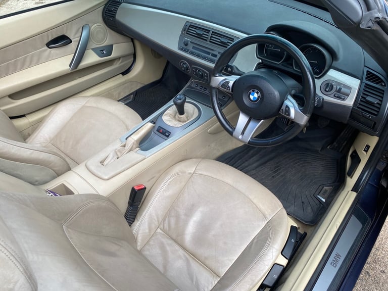 2004 BMW Z4 2.2i SE 2dr CONVERTIBLE Petrol Manual