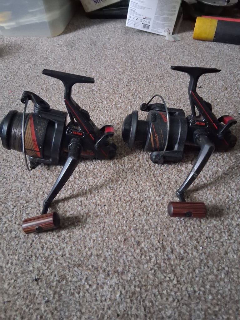 Fishing reels