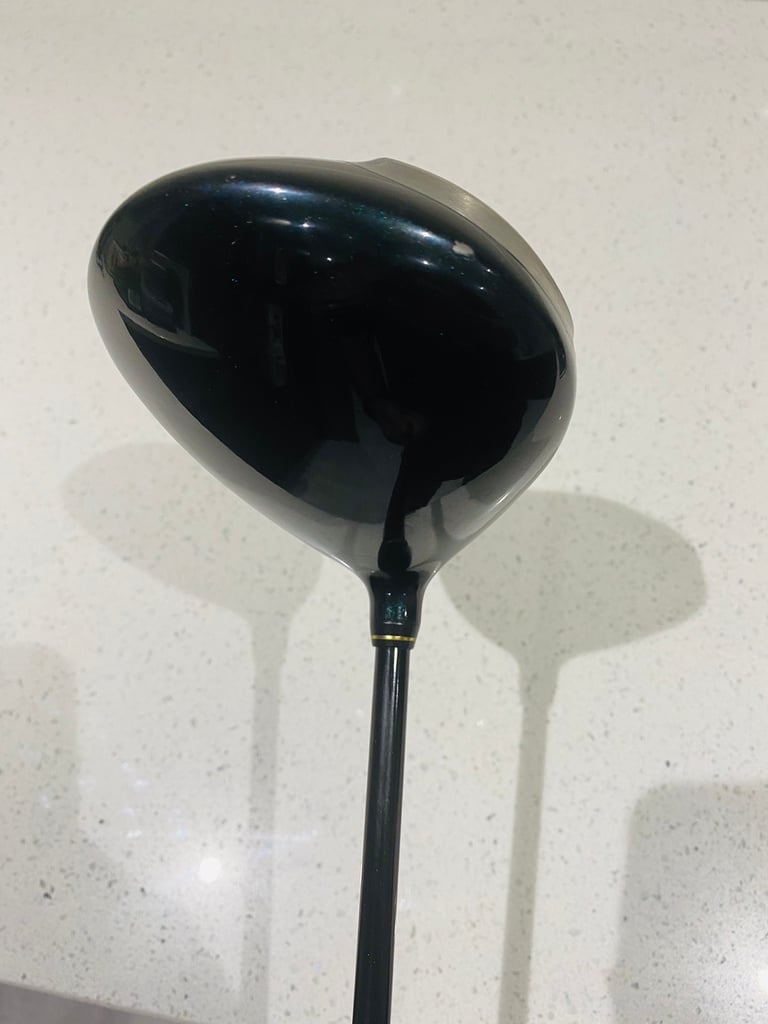SRIXON XX10 AX SOLE TITANIUM DRIVER.     R/H. 