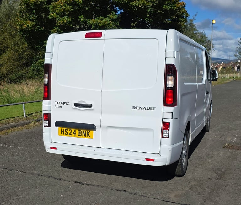 Renault, TRAFIC, Panel Van, 2024, Manual, 1997 (cc)