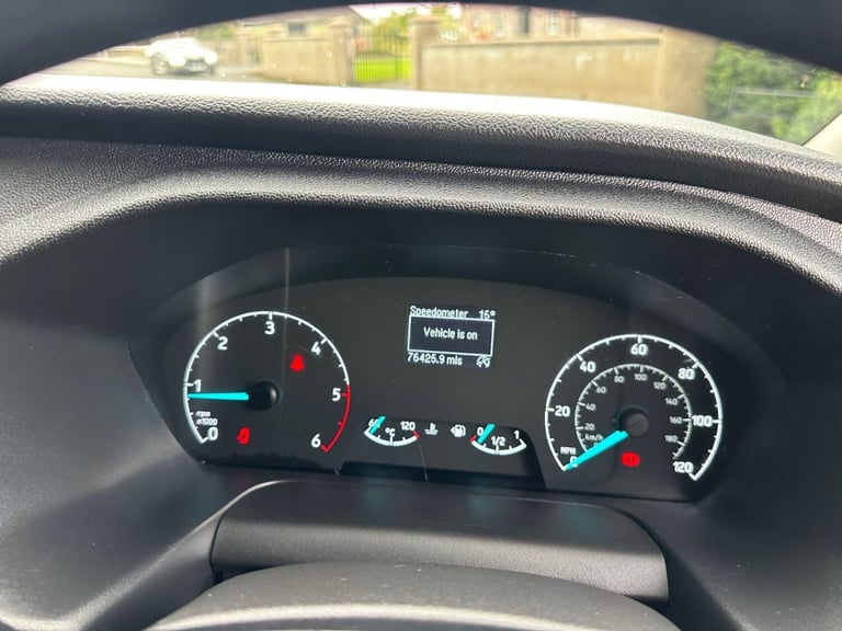 FORD TRANSIT CUSTOM 2.0 Transit Custom Leader Van 320 L2 2.0L EcoBlue 130PS FWD