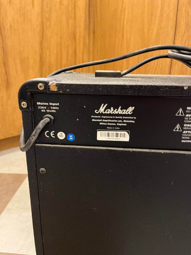 Marshall MG15DFX amp