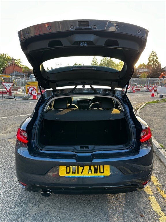 2017 Renault Megane 1.5 dCi Dynamique Nav 5dr HATCHBACK DIESEL Manual