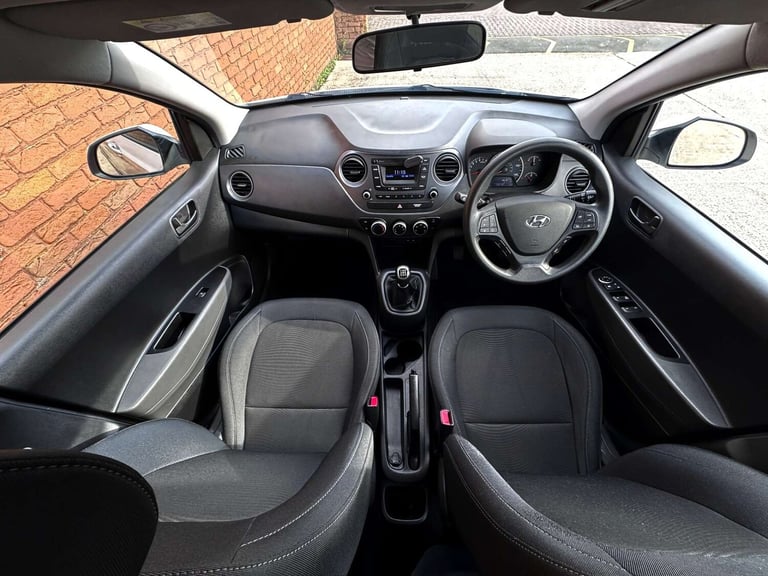 2017 Hyundai i10 1.0 SE 5dr HATCHBACK PETROL Manual