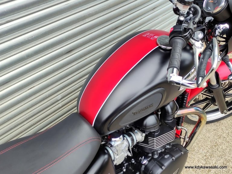 2013 Triumph Bonneville 865 SE