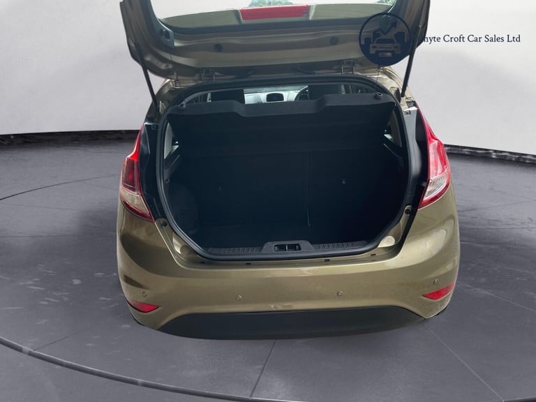 2013 Ford Fiesta 1.25 Zetec Euro 5 5dr Hatchback Petrol Manual