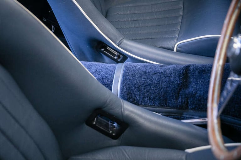 2021 Austin Healey PETROL Manual