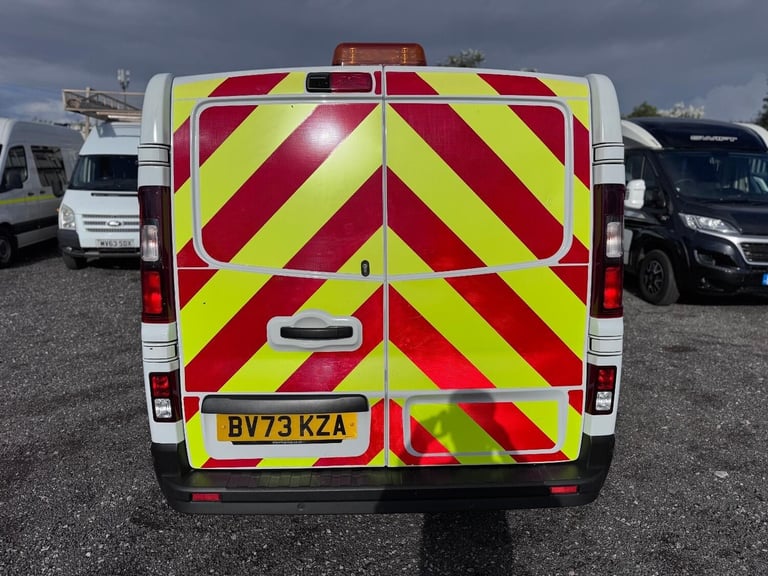 2023 73 Renault Trafic LL30 LWB Advance Van. Aircon. Appleplay. Rear Cam. NAV.
