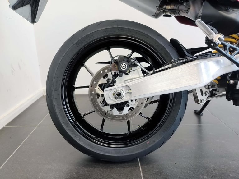 2025 Ducati Hypermotard 698 Mono Red 925 Miles | £176 Dep & £176 pcm