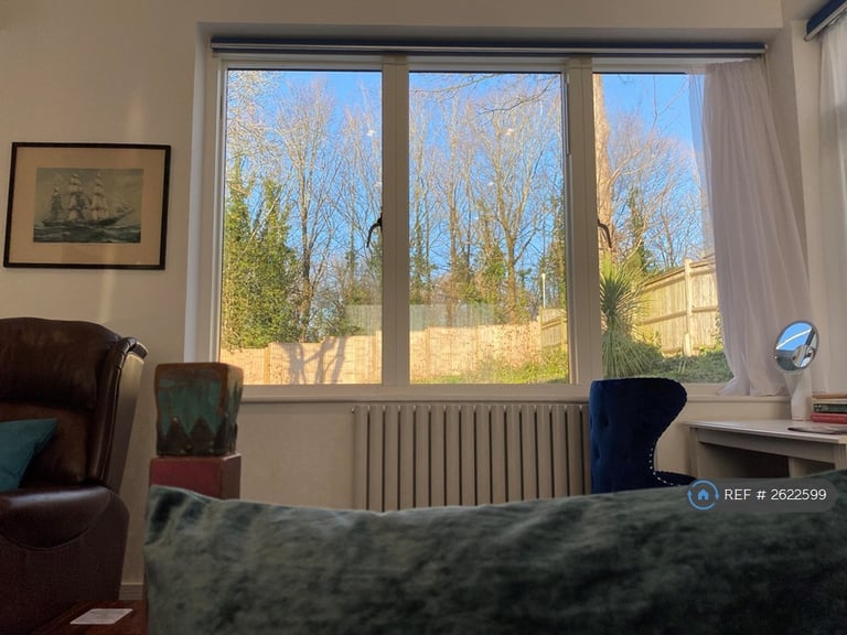 Studio flat in Surrenden Crescent, Brighton, BN1 (#2622599)