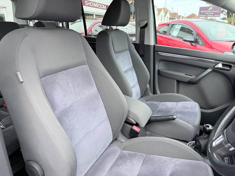 2012 Volkswagen Touran SPORT TDI BLUEMOTION TECH 7 SEATER MPV Diesel Manual
