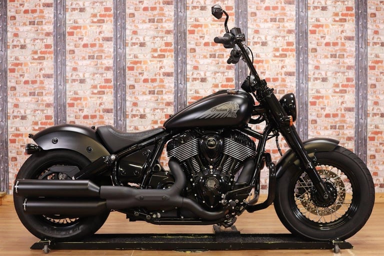 image for 2023 INDIAN CHIEF BOBBER DARK HORSE - ONLY 3,717 MILES - 2 OWNERS - GREAT EXTRAS