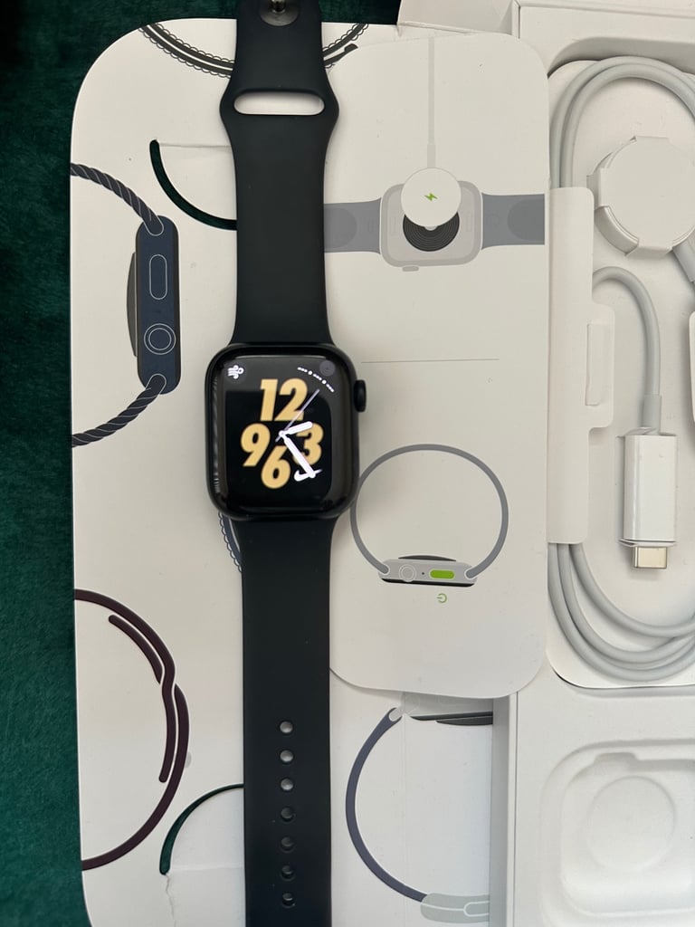 Apple Watch series 9 41MM GPS + cellular 