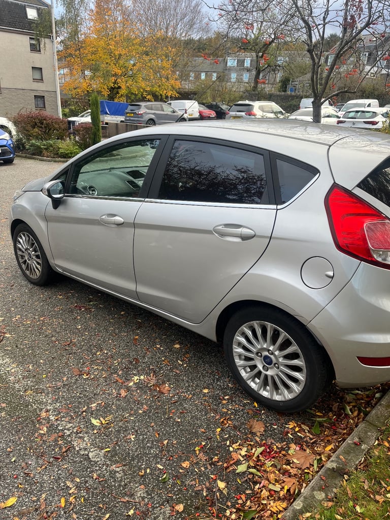 Ford fiesta titanium 2013 (63) titanium 