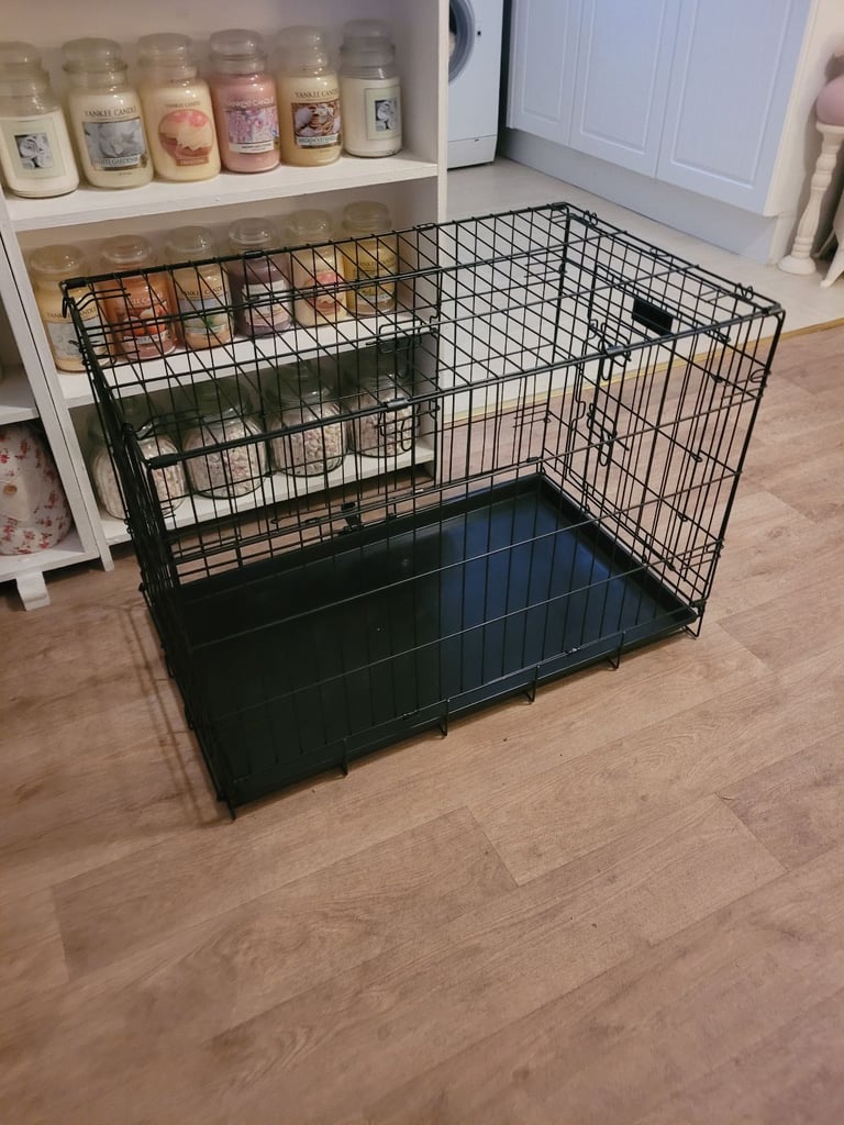 image for Dog crate,18 inches wide,29 inches long and 21 inches high