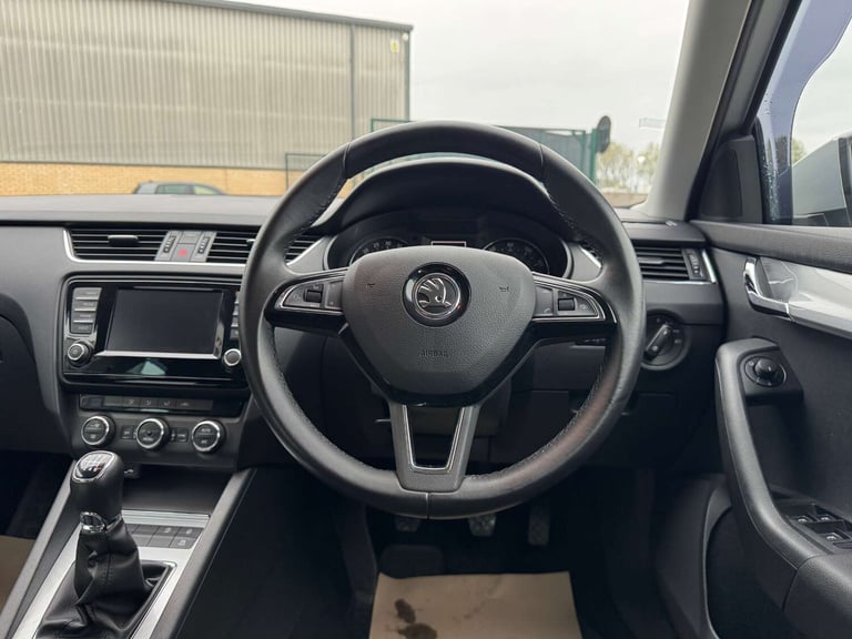 2016 Skoda Octavia 2.0 Octavia SE L TDI 5dr - NATIONAL DELIVERY* Hatchback Diesel Manual