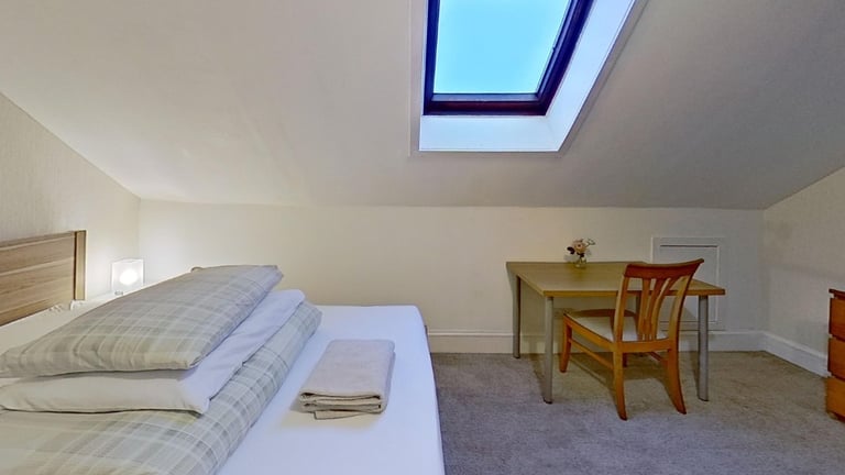 5 bedroom flat in Holburn Street, Holburn, Aberdeen, AB10 7LJ