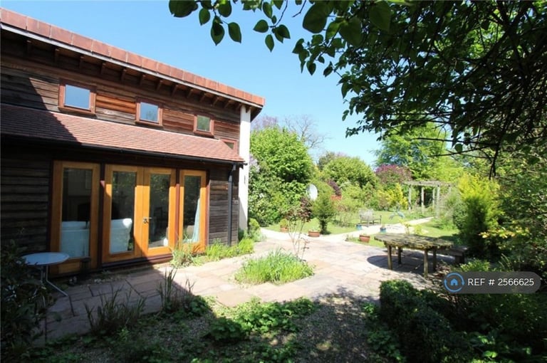 4 bedroom house in Harston Road, Newton, Cambridge, CB22 (4 bed) (#2566625)