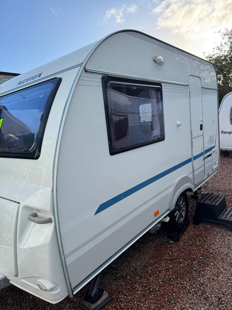 Adria Altea 360LT, Yr.2009, 2 Berth, mover, air awning 