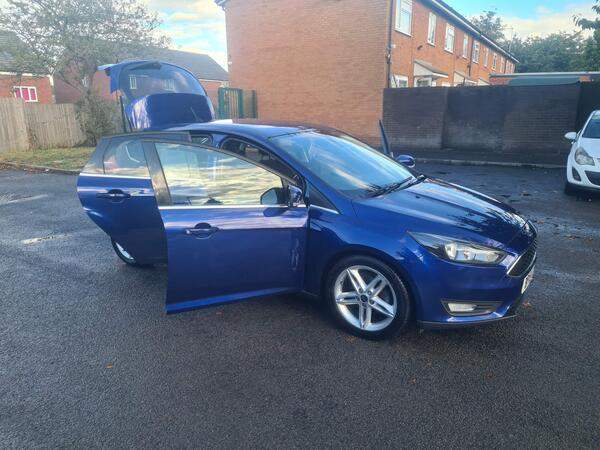 Ford, FOCUS, Hatchback, 2015, Manual, 999 (cc), 5 doors