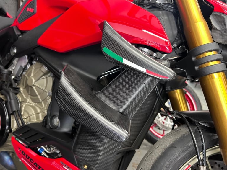 2021 Ducati Streetfighter V4S