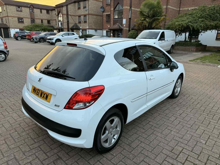 Peugeot, 207, Hatchback, 2011, Manual, 1360 (cc), 3 doors