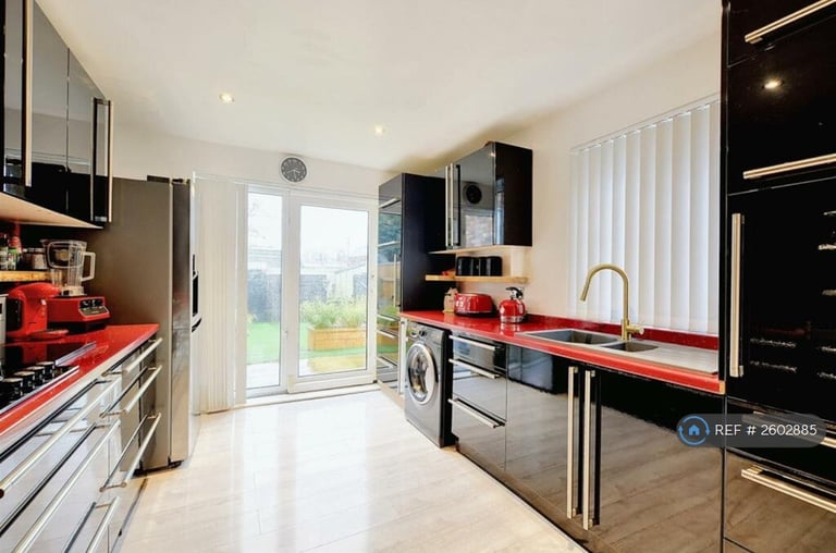 3 bedroom house in Sycamore Road, Long Eaton, Nottingham, NG10 (3 bed) (#2602885)