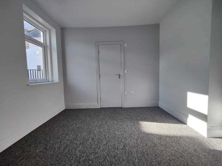 One Bedroom Flat Pets considered 