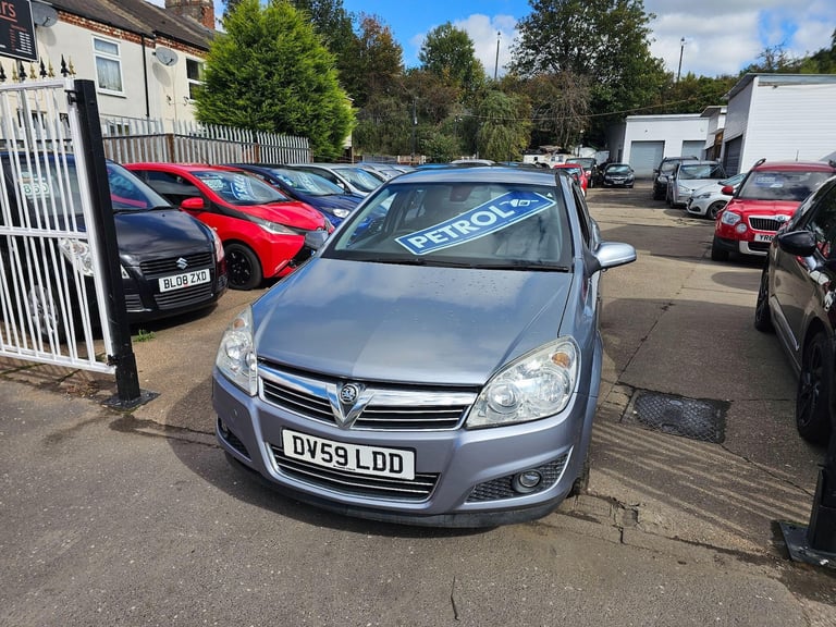2009 Vauxhall Astra 1.6i 16v Design 5dr HATCHBACK Petrol Manual