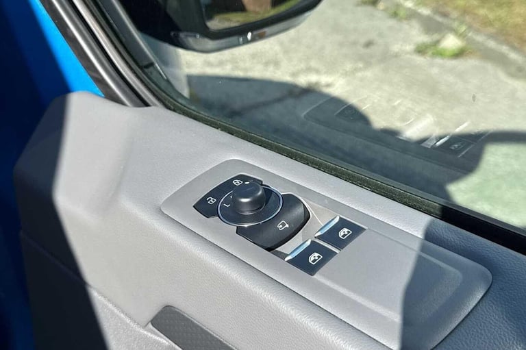 2025 Volkswagen Transporter T32 Panel Van Commerce Pro SWB 170 PS 2.0 TDI 8sp Automatic Van DIESE...