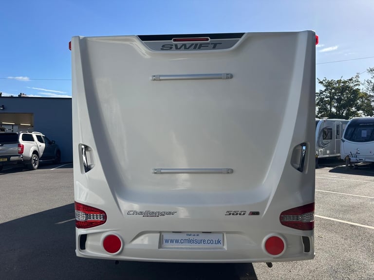 2017 Swift Challenger Hi-Style 560 Rear Island Fixed Bed 12 Months Warranty
