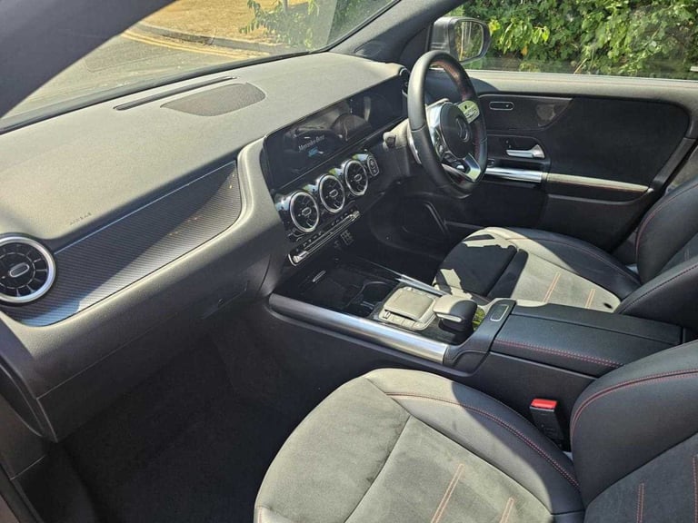  Mercedes-Benz GLA 200d AMG Line Executive 5dr Auto Hatchback Diesel Automatic