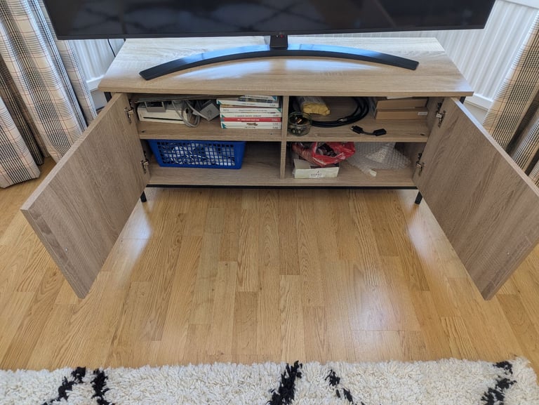 Matching TV Stand and Coffee Table