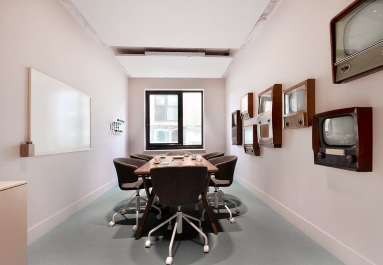 Offices to rent in *Islington*. Office Spaces for 5 to 85 desks N1